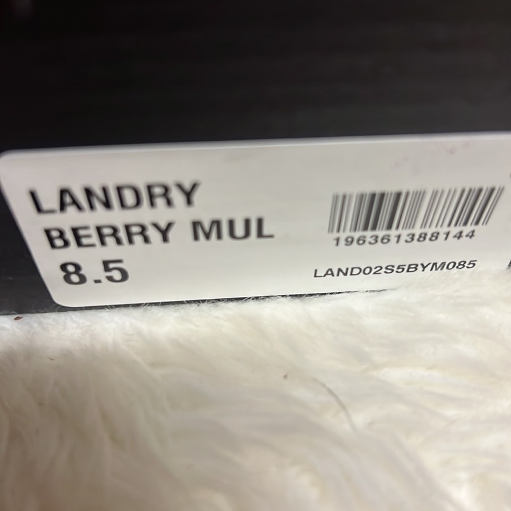 Betsey Johnson Landry Berry Wedge Sandal Size 8.5 - Picture 2 of 7